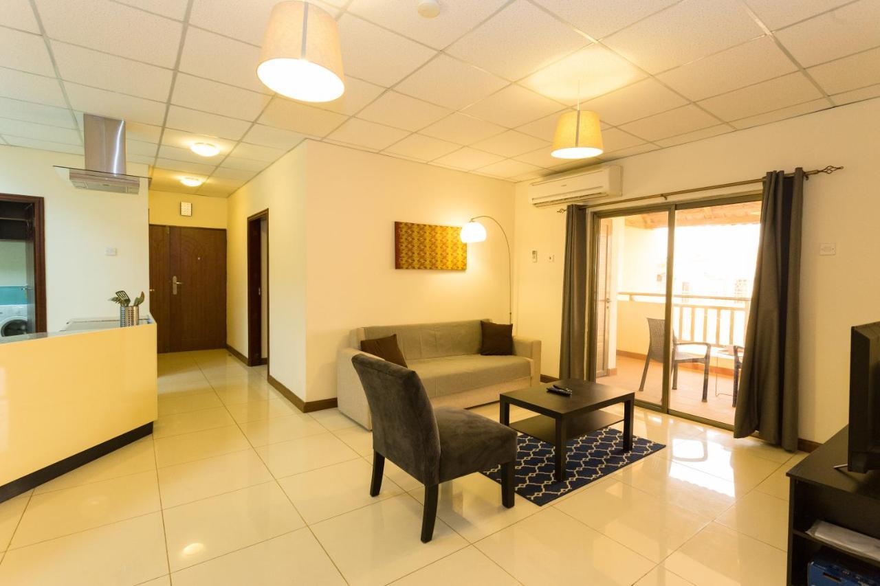 La Casa Baatsona Apts Sakumono Luaran gambar